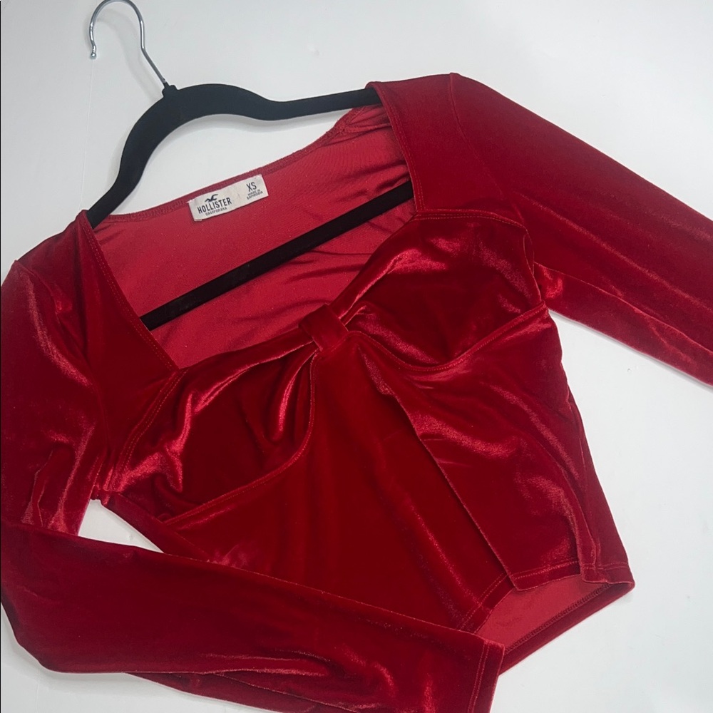 Hollister Scarlet Velvet Crop Top Women’s XS